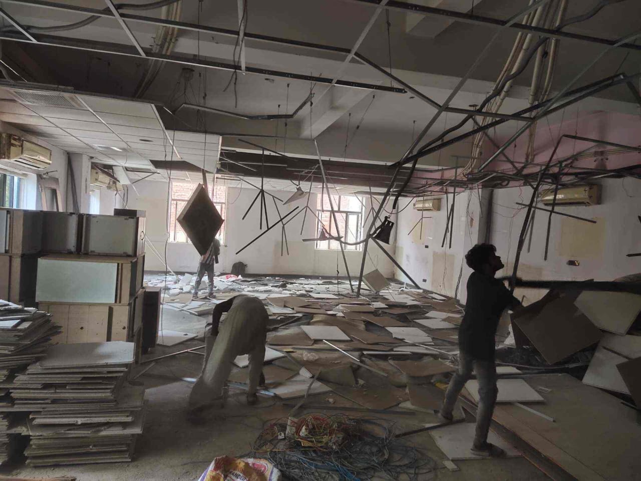 False ceiling and cabling removal mid-project
